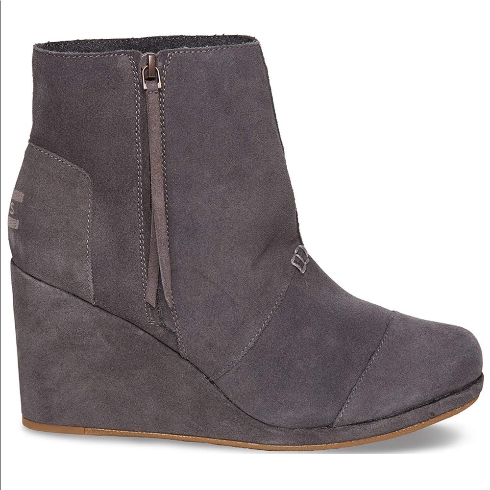 NIB NEVER WORN Toms Desert Wedge High Size 9.5